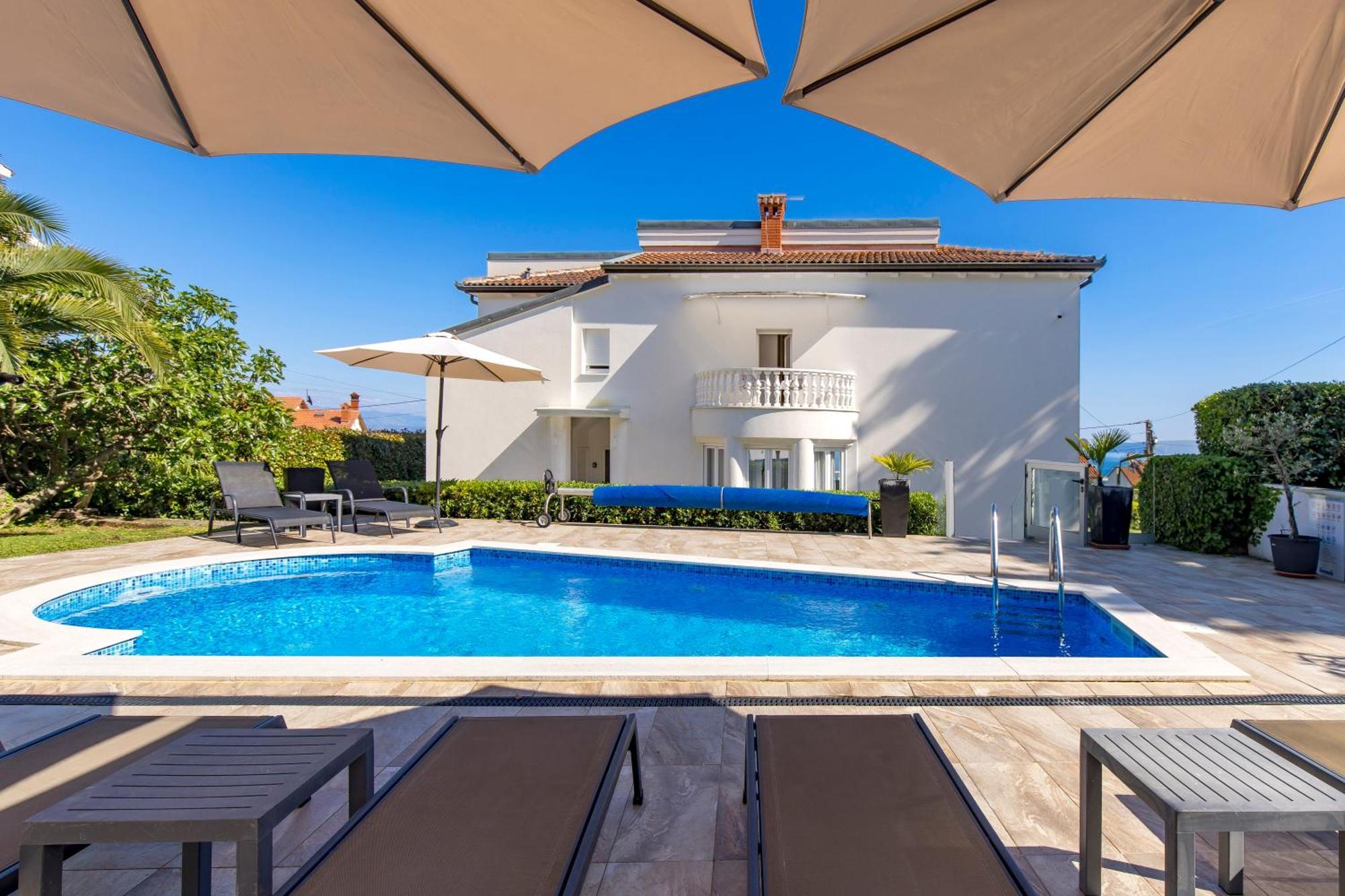 Villa Garden Apartment With Pool オパティヤ エクステリア 写真