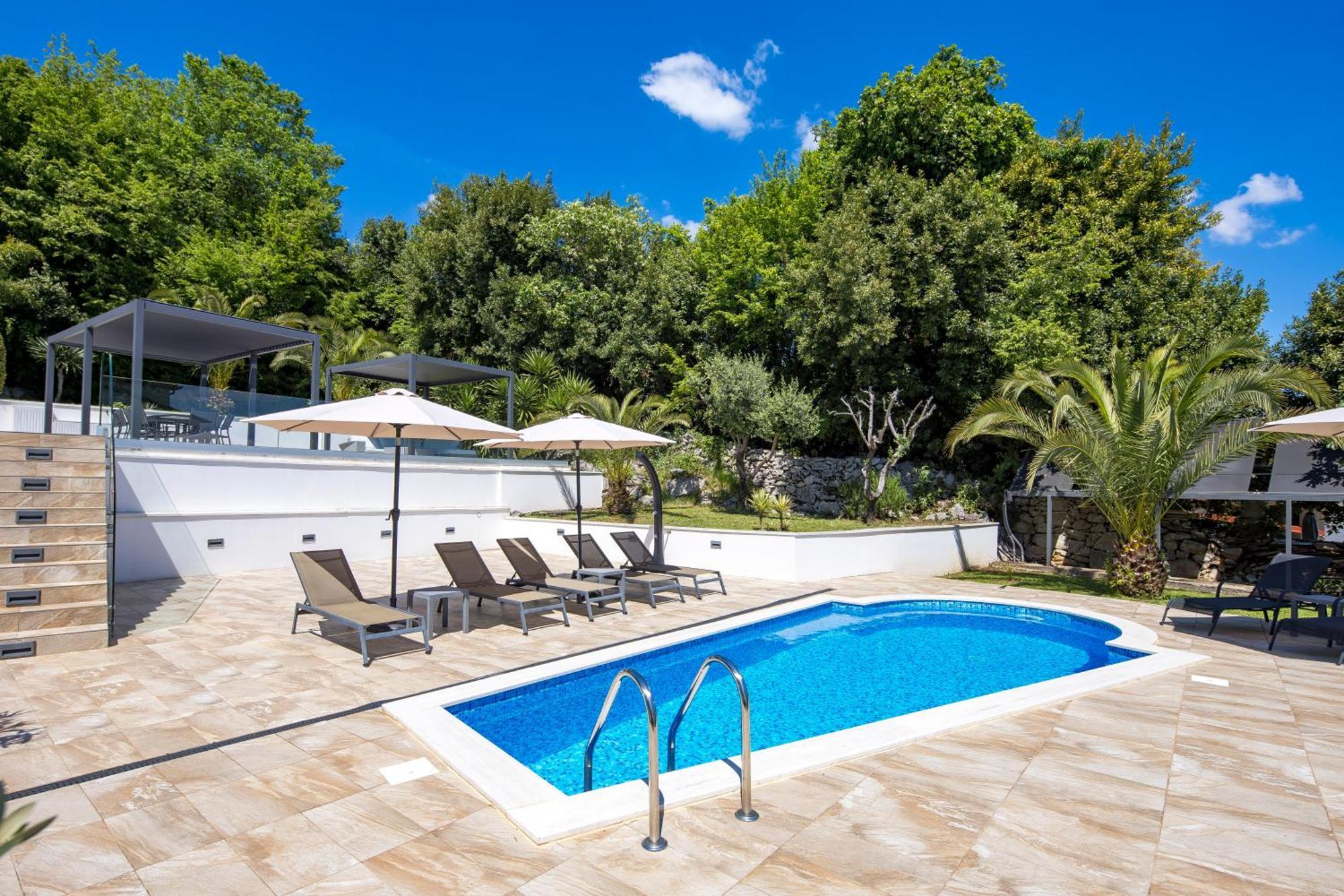 Villa Garden Apartment With Pool オパティヤ エクステリア 写真